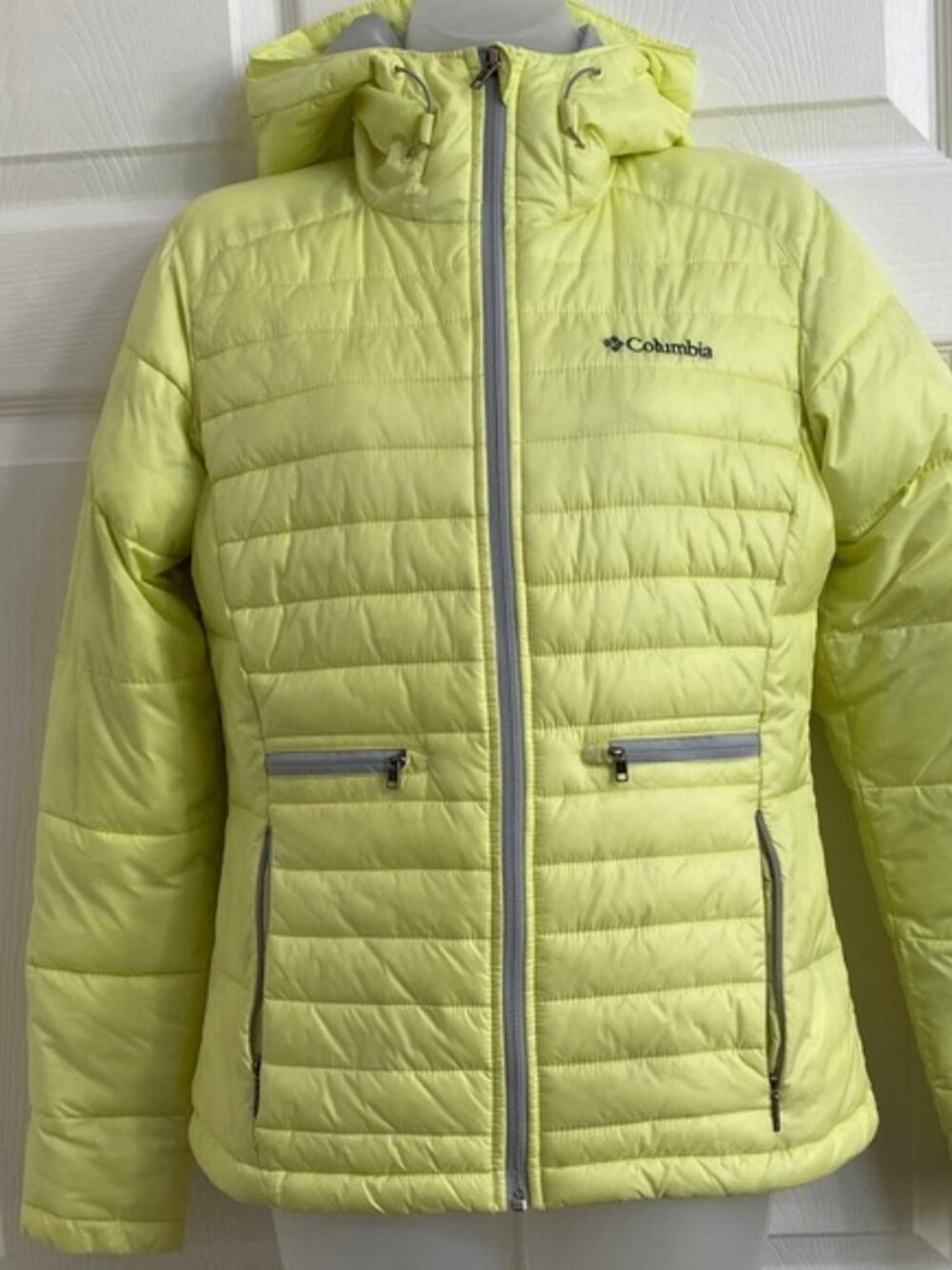 Columbia Women’s Omni Shield Coat Puffer Winter Jacket size Small - Picture 2 of 15